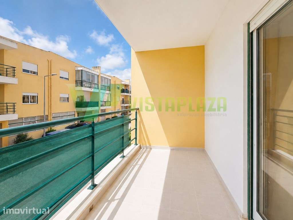 Apartamento T2 com Lugar de Garagem na Zona do Chinicato em Lagos - Grande imagem: 5/21