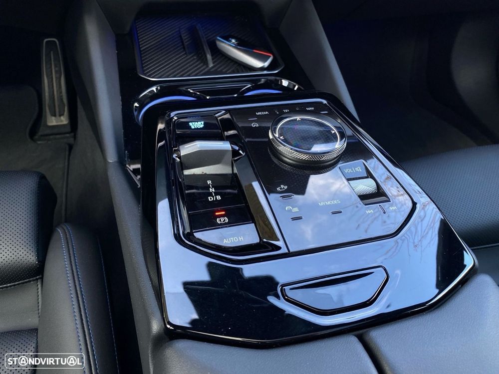 BMW i5 eDrive40 Pack Desportivo M - 12