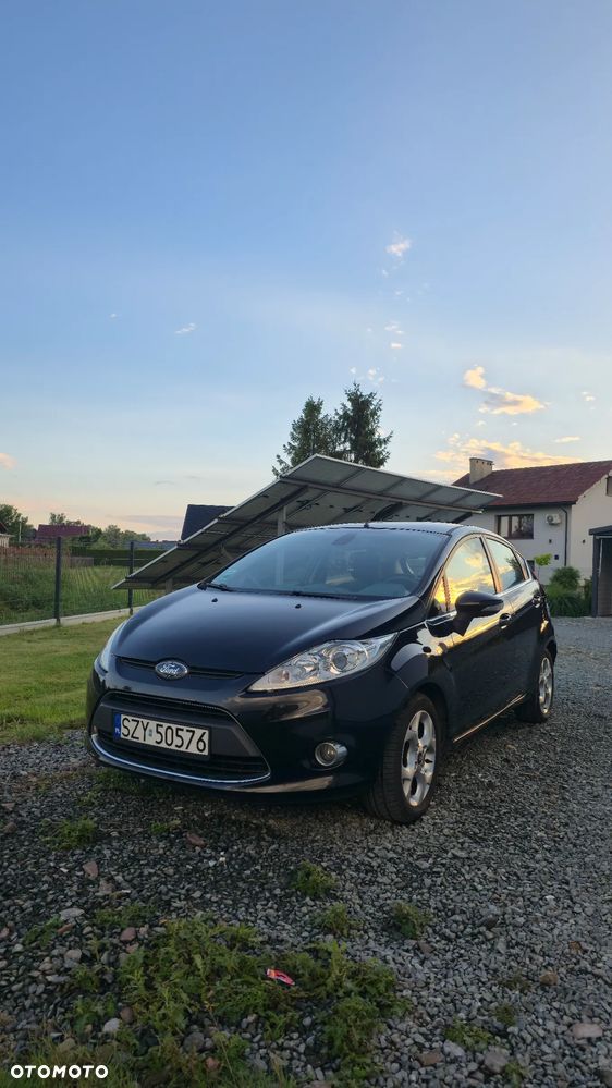 Ford Fiesta - 2