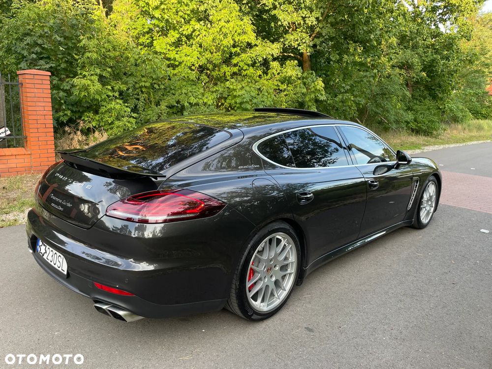 Porsche Panamera Turbo Executive PDK - 17