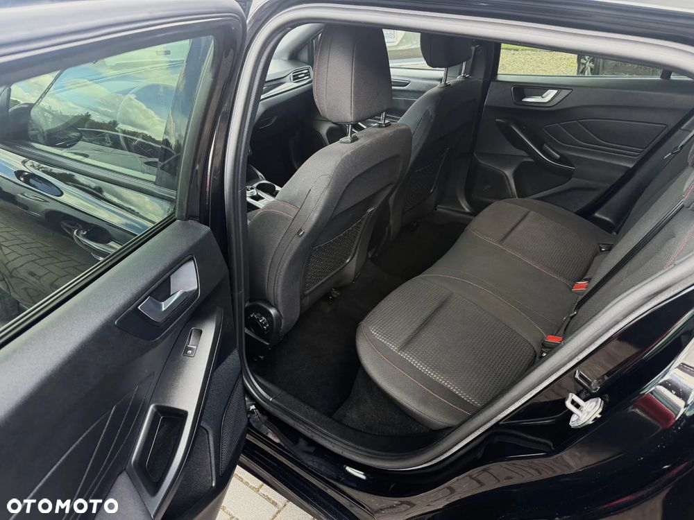 Ford Focus 2.0 TDCi ST-Line Black ASS PowerShift - 9