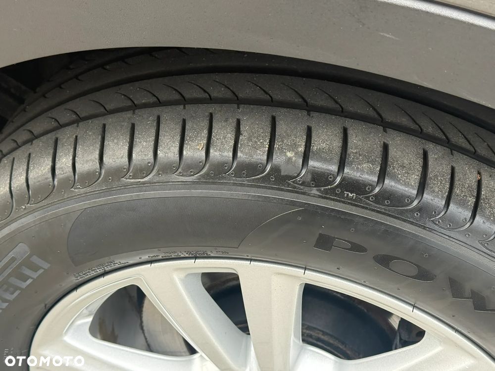 Ford Kuga 2.0 TDCi 4x4 Titanium - 8