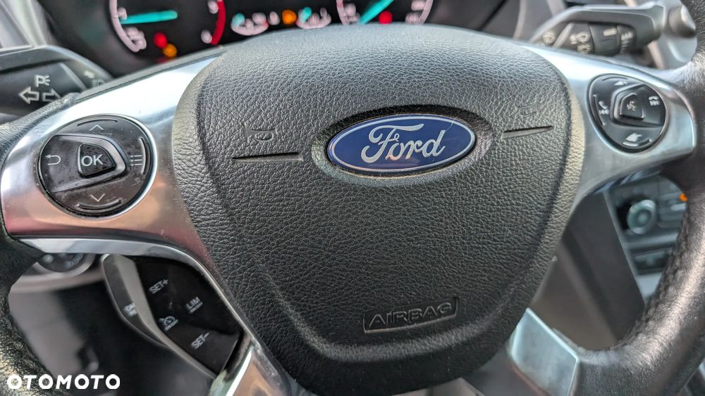 Ford TRANSIT CONNECT - 10