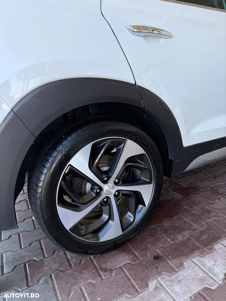 Hyundai Tucson 2.0 CRDI 4WD Passion Plus - 9