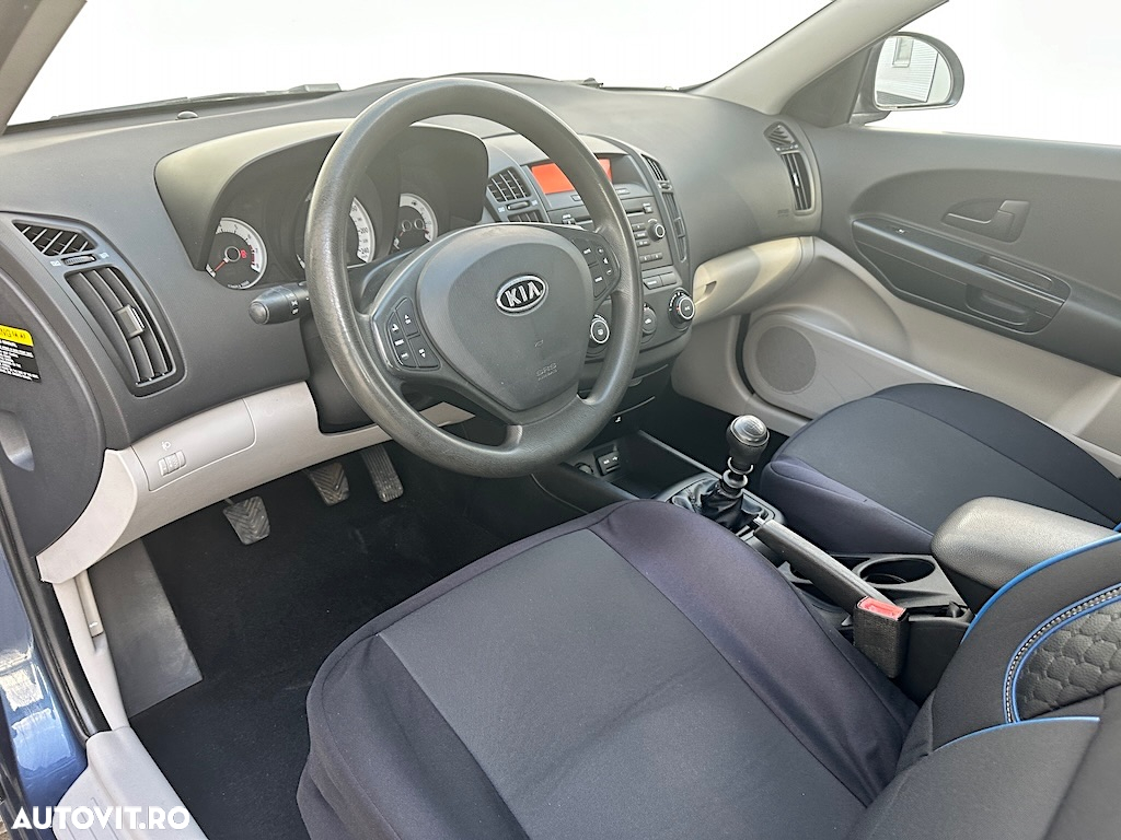 Kia Ceed Cee'd 1.4 GSL LX BEST - 8