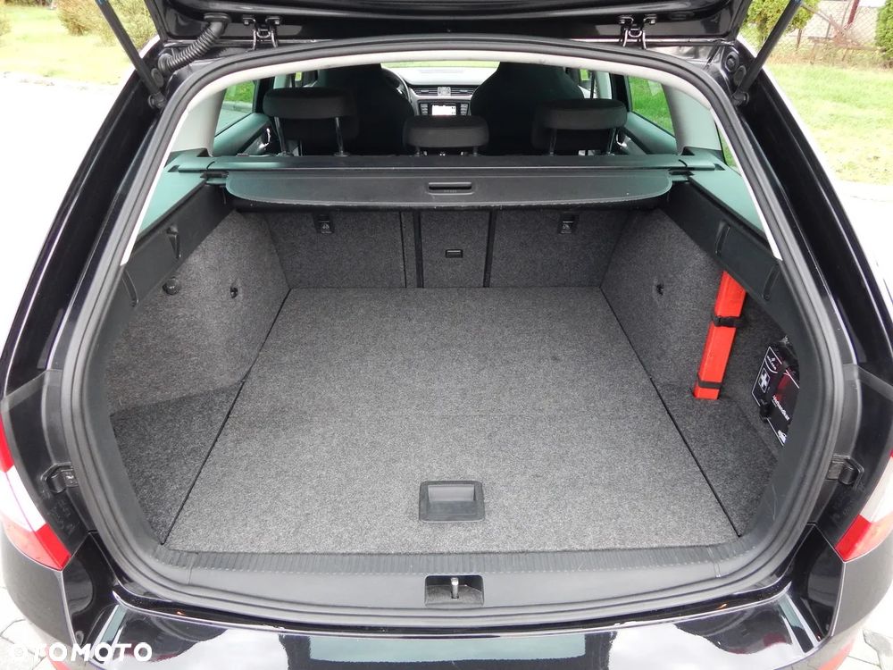 Skoda Octavia 2.0 TDI Edition DSG - 15