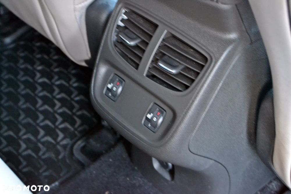 Opel Grandland X - 19