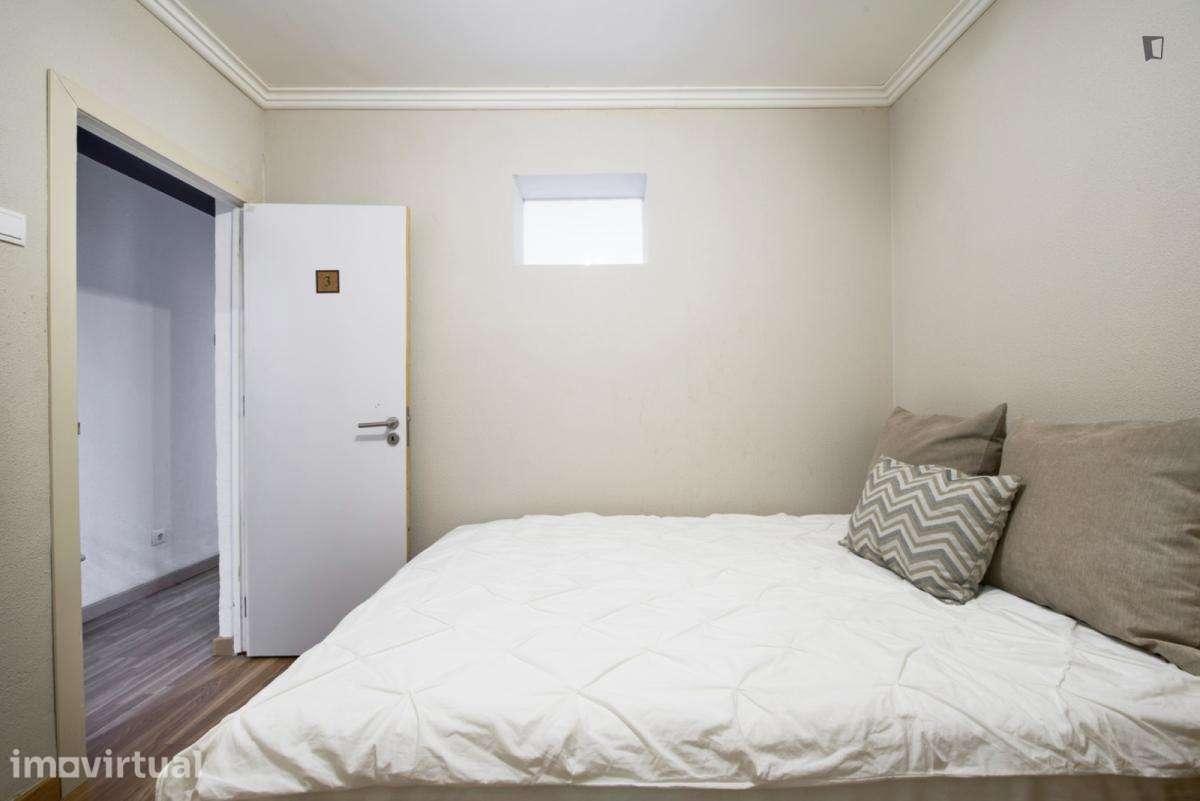 Quarto - localizado em Arroios Lisbon - Grande imagem: 4/12