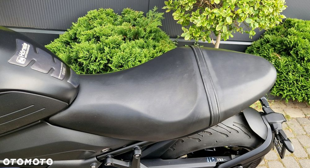 Triumph Trident - 37