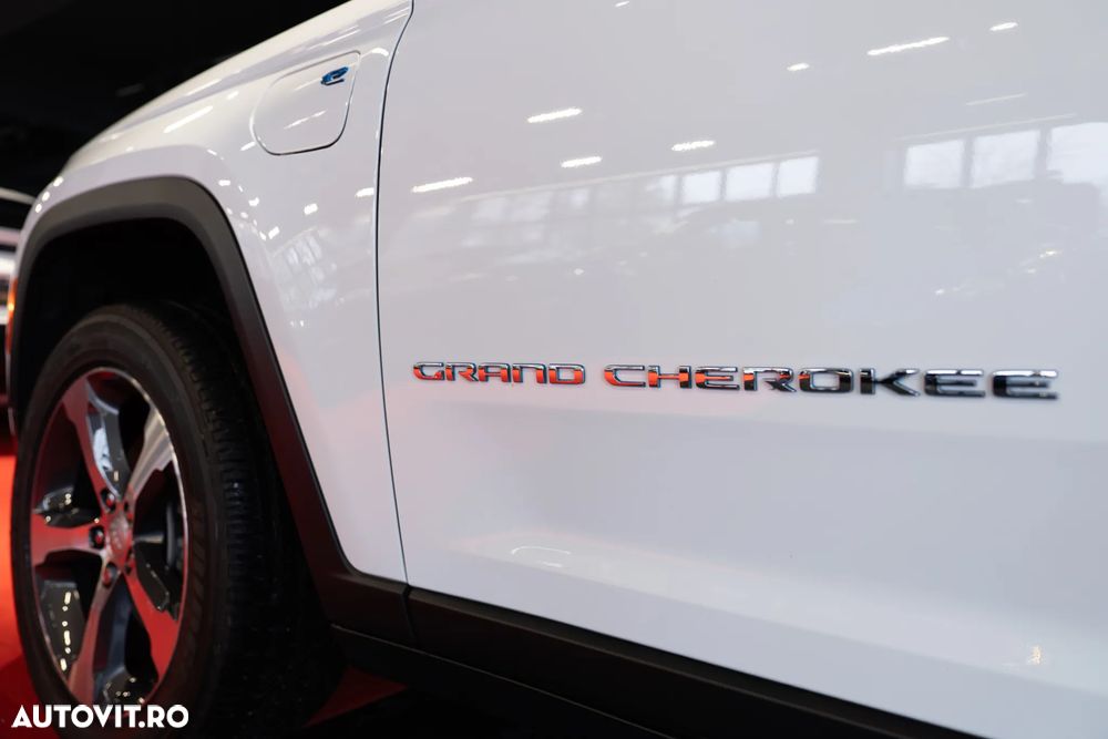 Jeep Grand Cherokee - 10