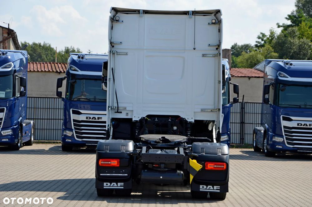 DAF XG+ 530 / ZF INTARDER / ALCANTARA /KLIMA POST. / FULL LED / PNEUMATYCZNY FOTEL PASAŻERA / WENT. FOTEL! - 17