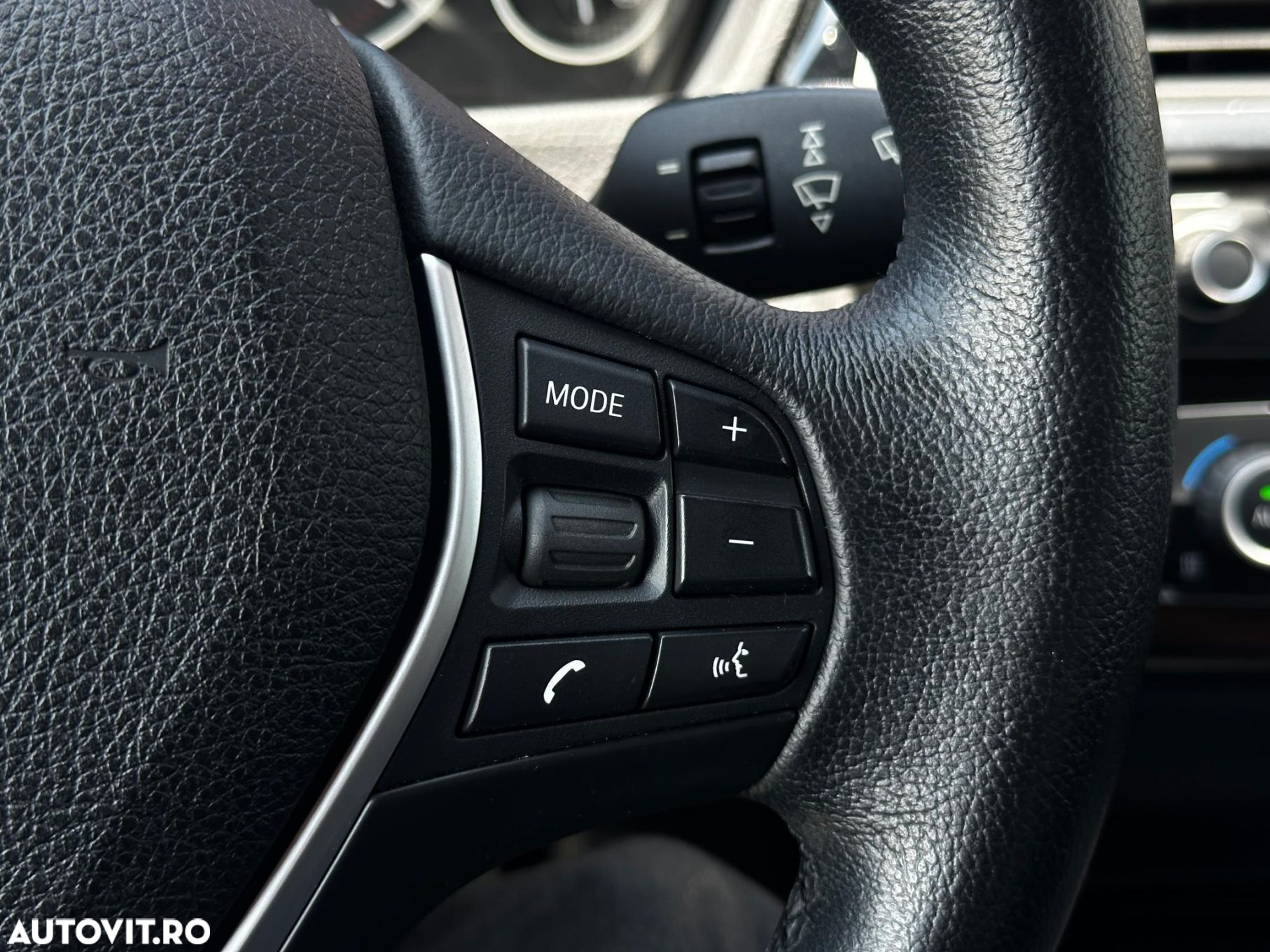 BMW Seria 3 318d Touring Aut. Sport Line - 22