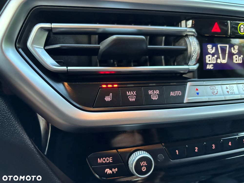 BMW X3 xDrive20d sport - 27