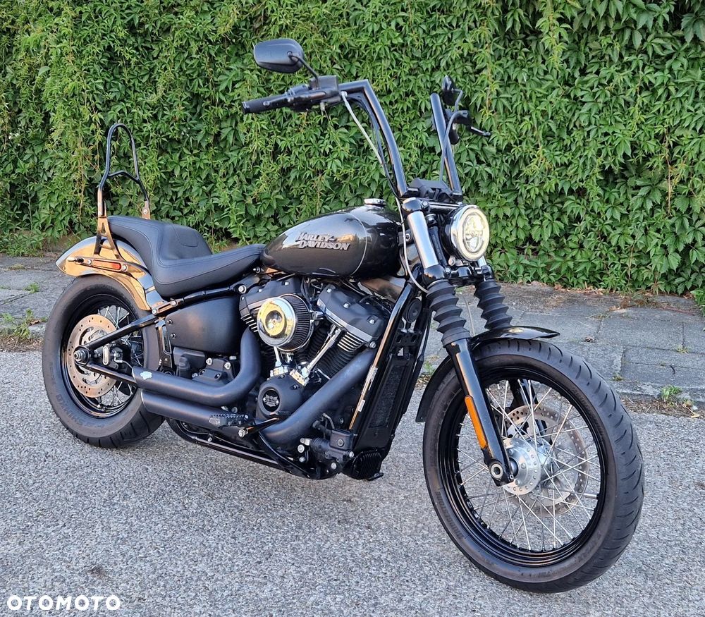Harley-Davidson Dyna Street Bob - 2