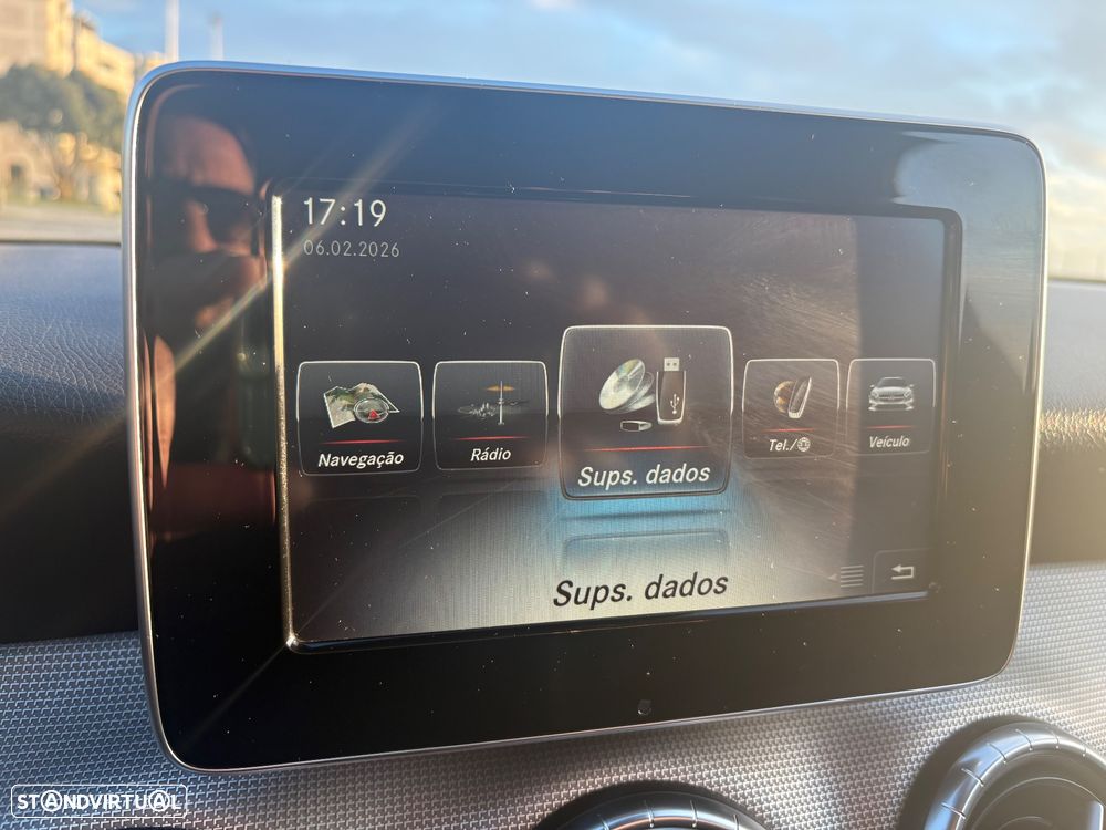 Mercedes-Benz CLA 180 d Shooting Brake Urban Aut. - 25