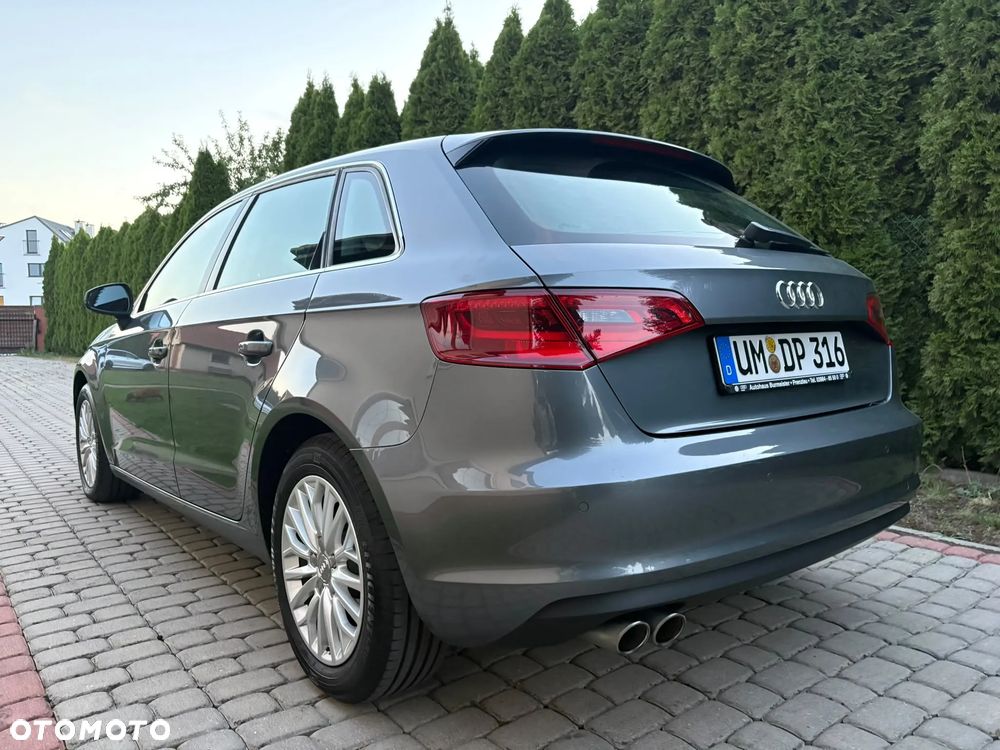 Audi A3 Sportback 2.0 TDI S tronic Ambiente - 3