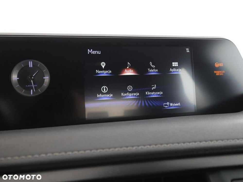 Lexus UX 250h Business Edition - 24
