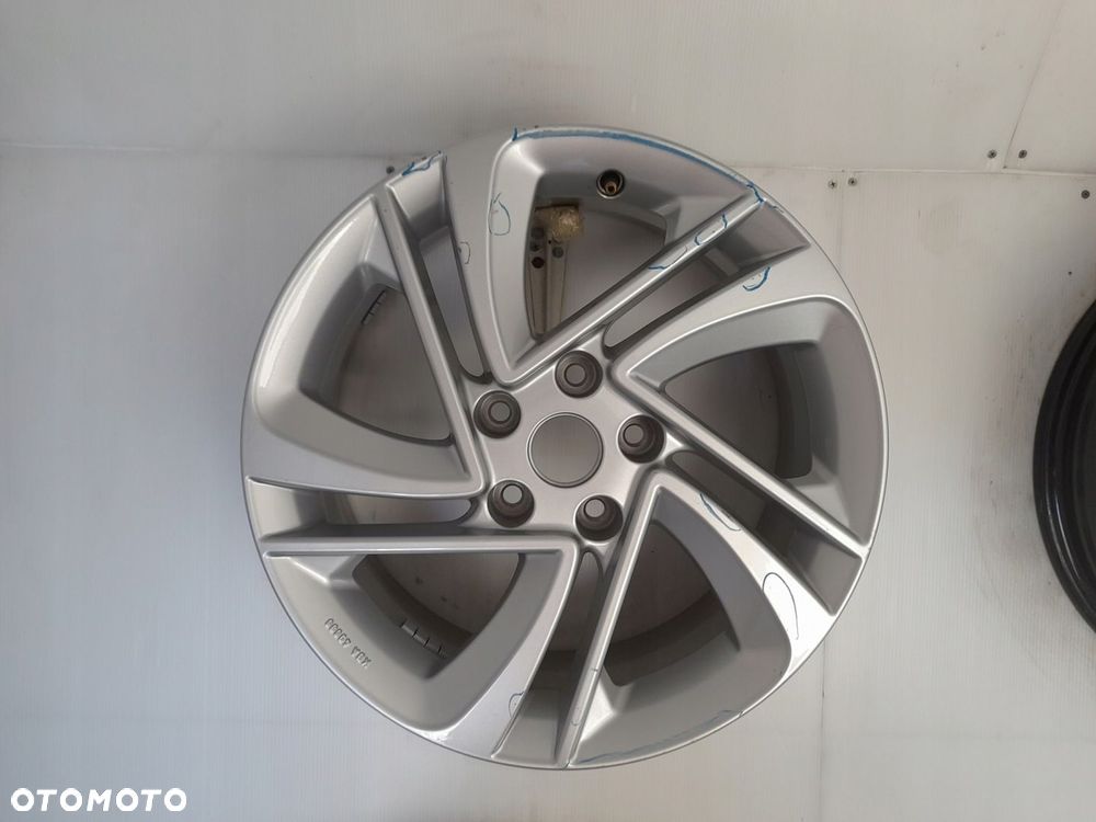 Felga aluminiowa Nissan OE Renault 7.0" x 17" 5x114.3 ET40 - 1