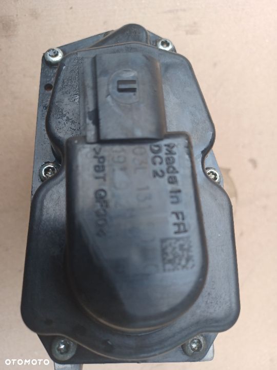 ZAWÓR EGR VW AUDI 2.0 TDI 03L131501G - 2