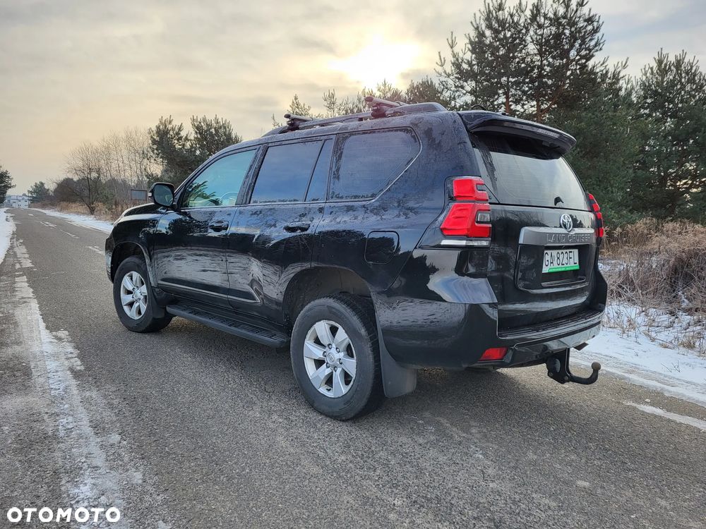 Toyota Land Cruiser - 13