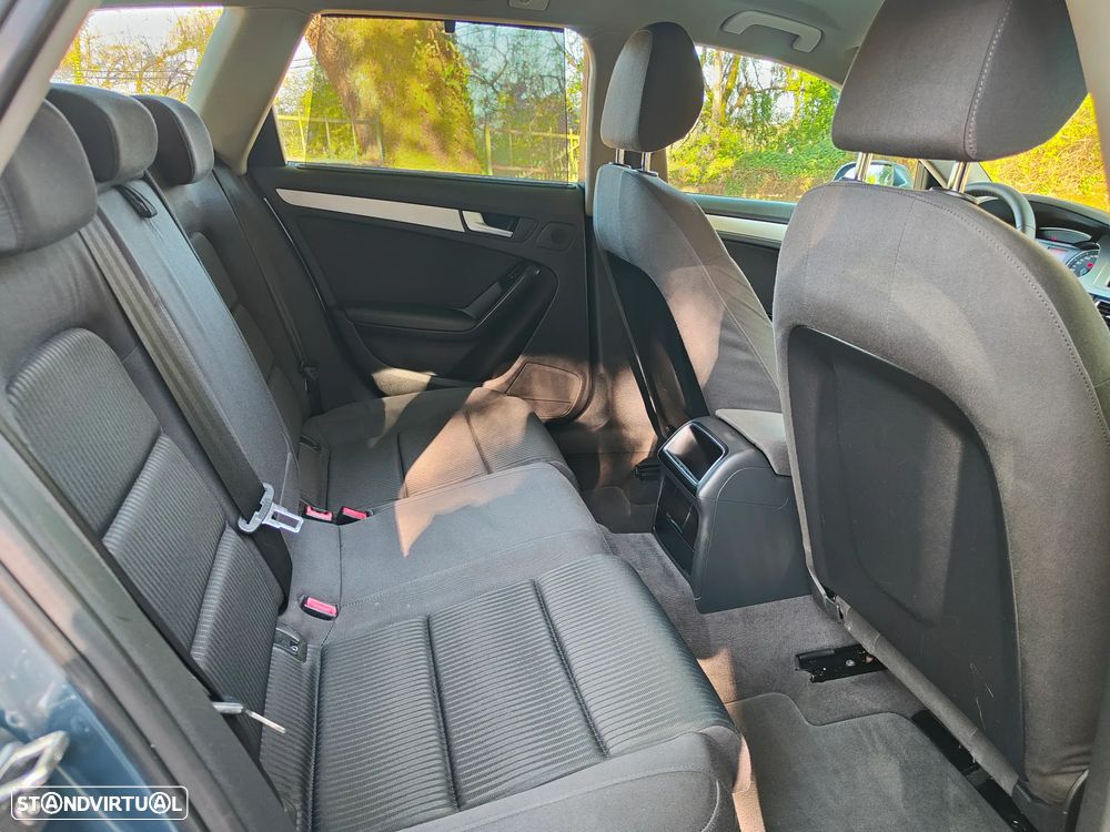 Audi A4 Avant 2.0 TDI - 9