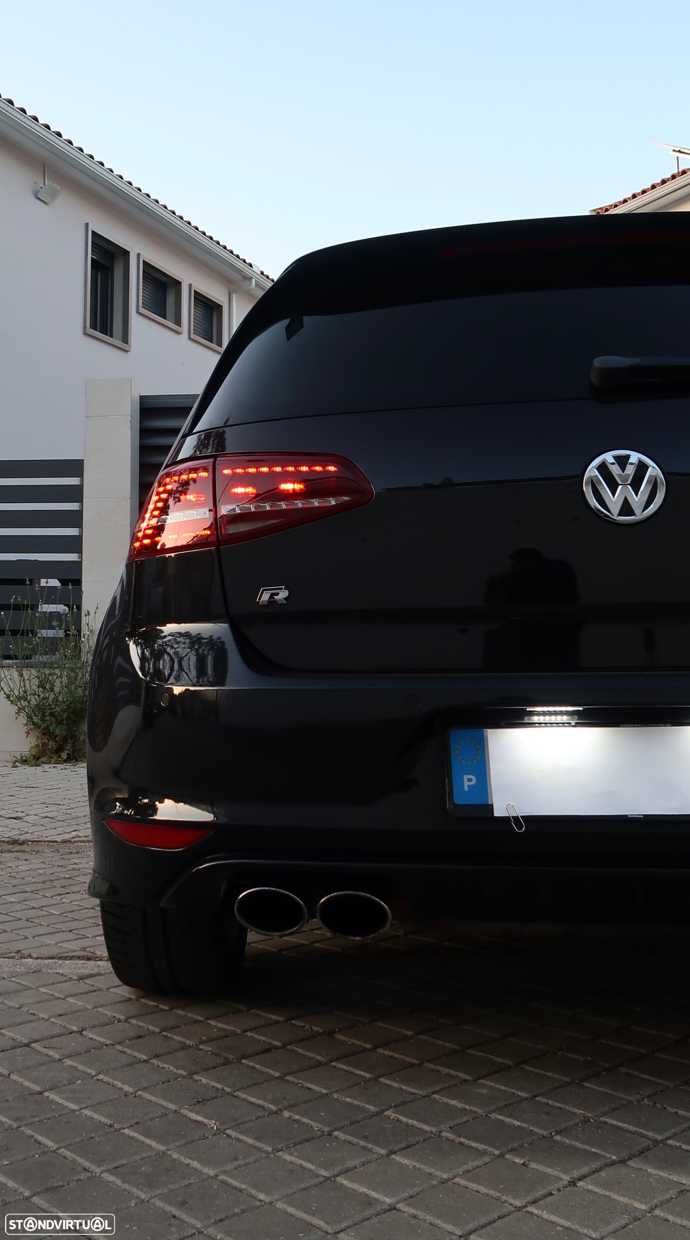 VW Golf 2.0 TSi R - 12