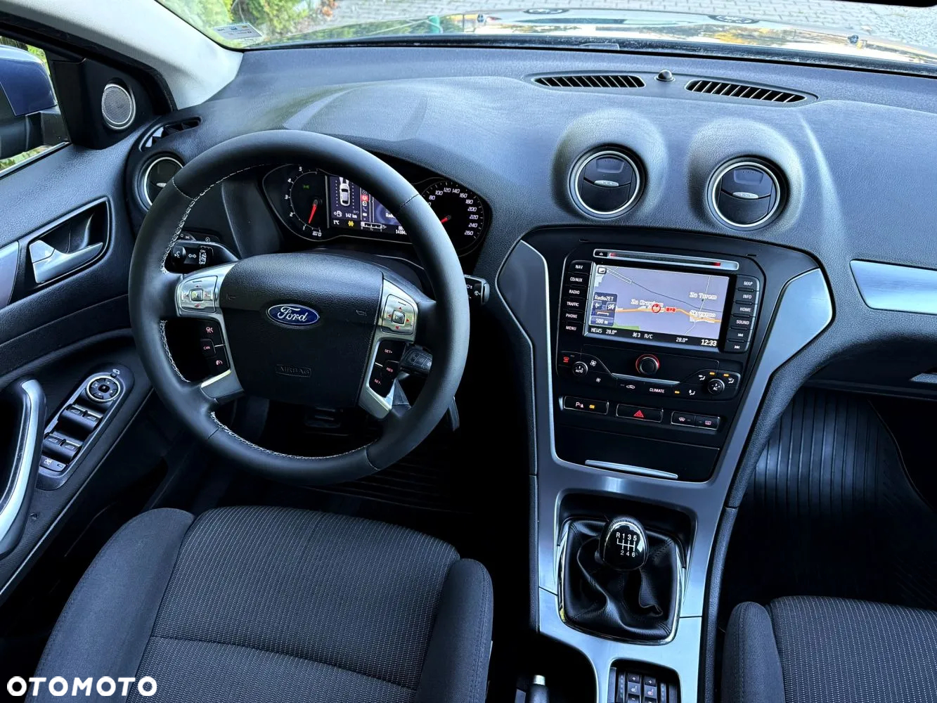 Ford Mondeo - 27