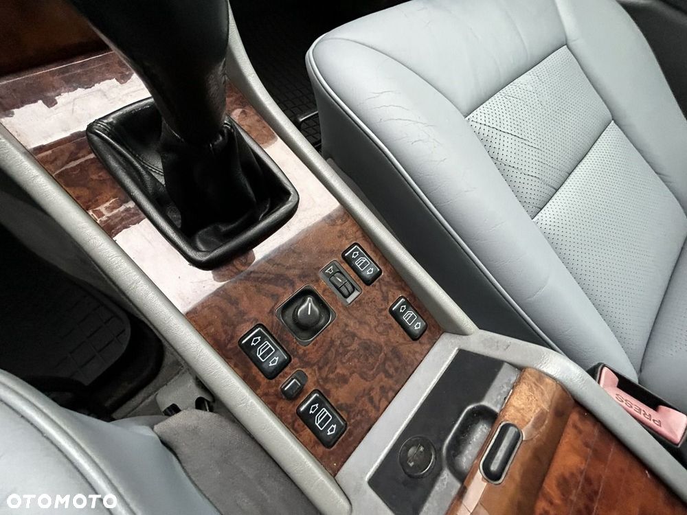 Mercedes-Benz Klasa E 200 Avantgarde - 13