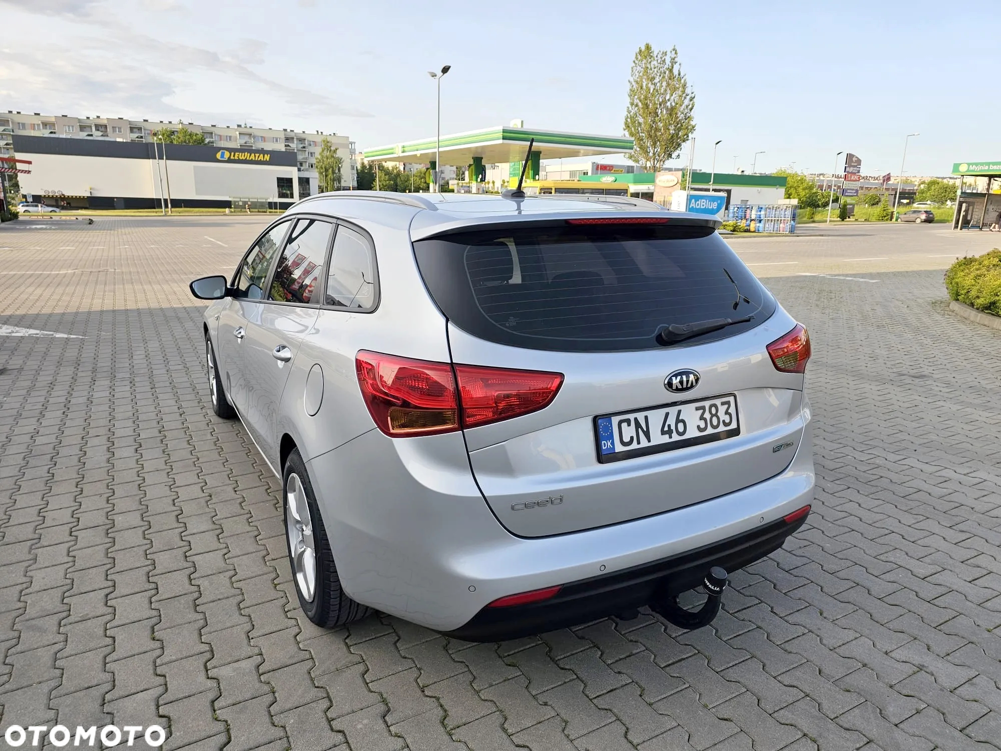 Kia Ceed 1.6 CRDi 136 ISG Platinum Edition - 12