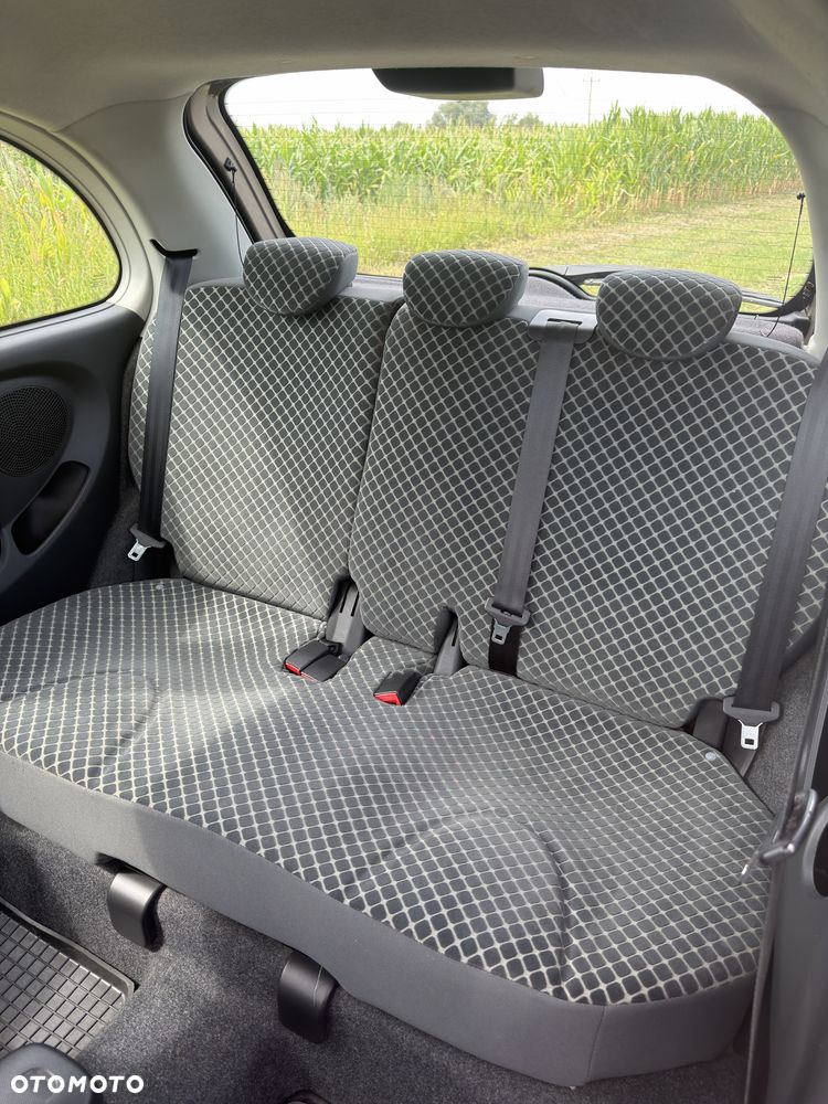Nissan Micra - 5