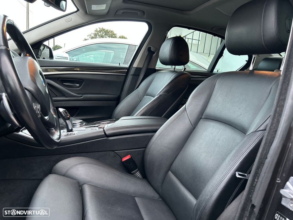 BMW 520 d Line Luxury Auto - 29