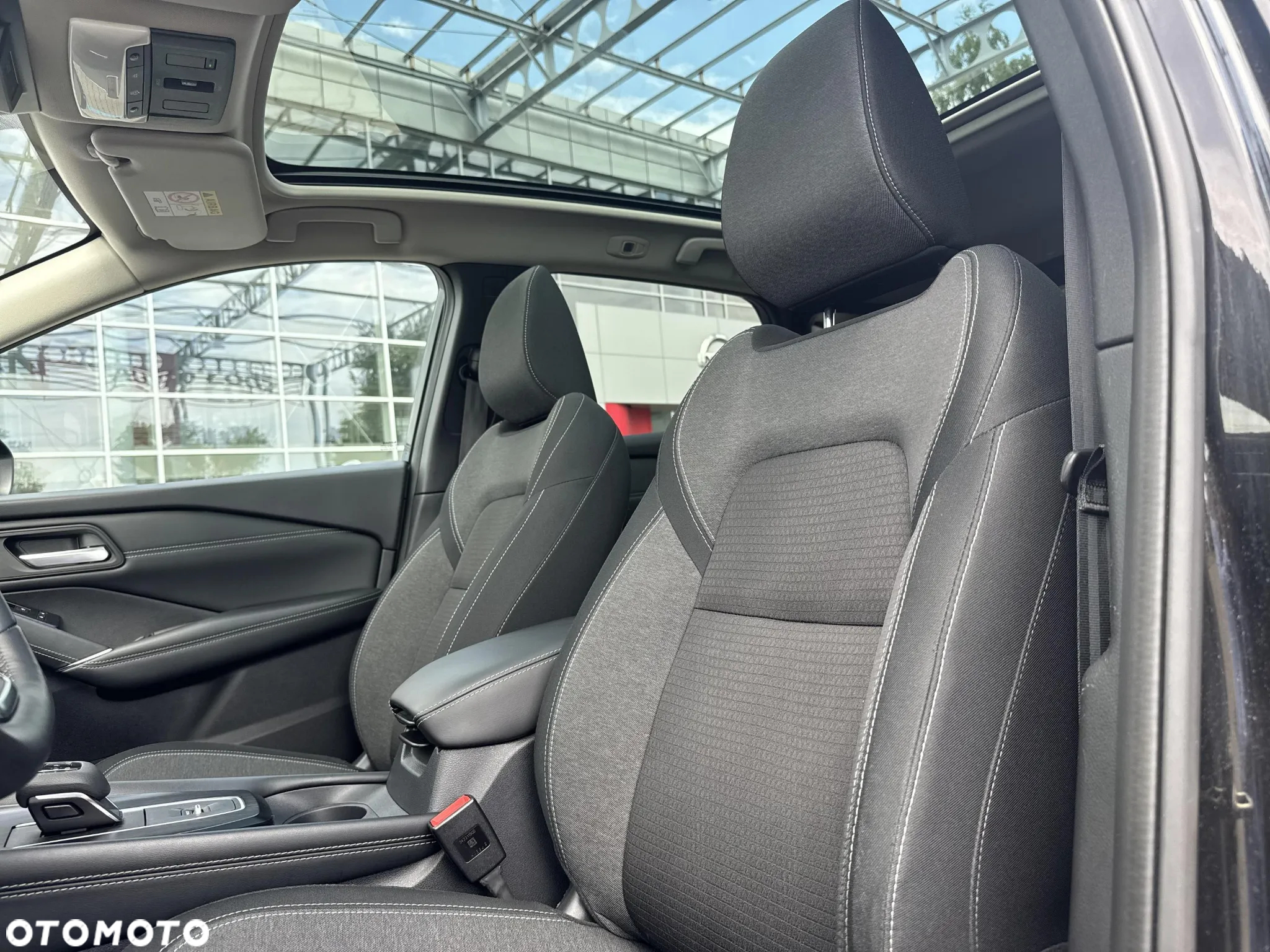 Nissan Qashqai 1.3 DIG-T mHEV N-Connecta Xtronic - 12