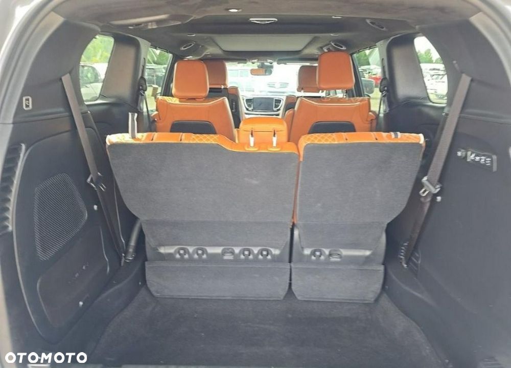 Chrysler Pacifica - 14