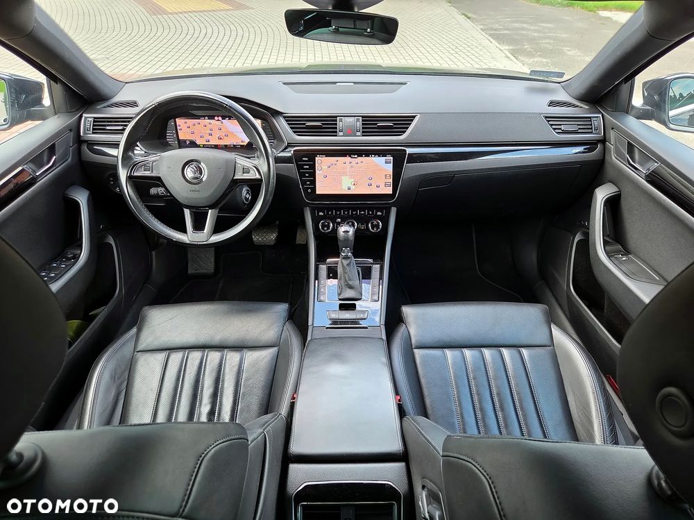 Skoda Superb 2.0 TDI 4x4 L&K DSG - 19