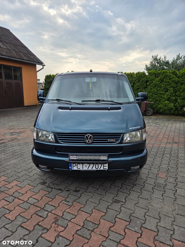 Volkswagen Multivan - 2