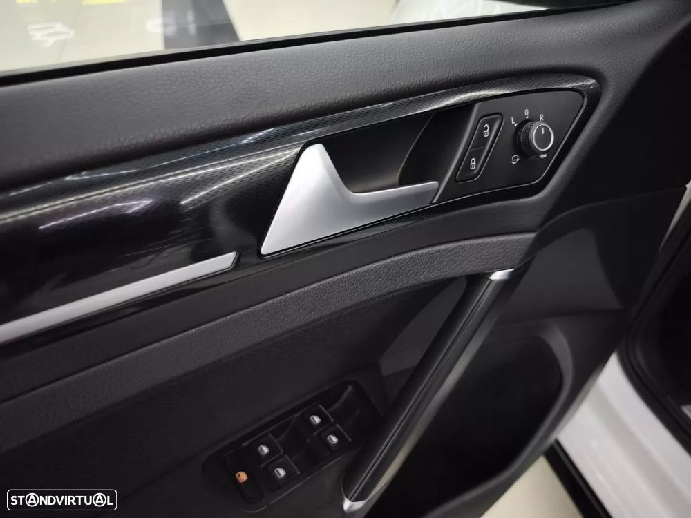 VW Golf 2.0 TDI GTD DSG - 19