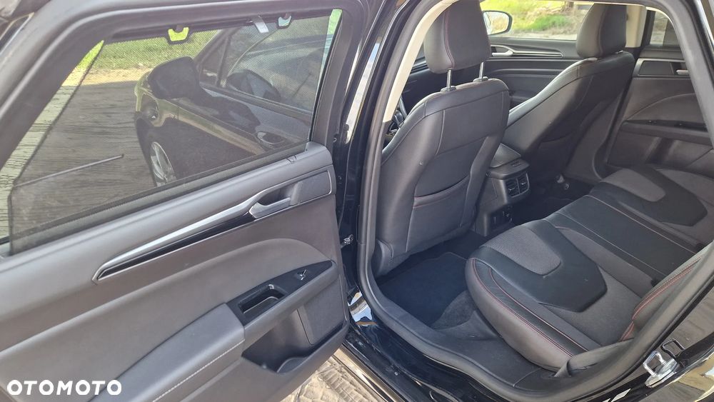 Ford Mondeo 2.0 EcoBlue ST-Line - 29