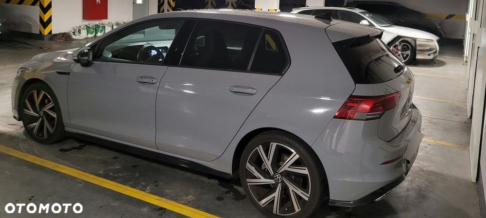 Volkswagen Golf 1.5 eTSI mHEV R-Line DSG - 21
