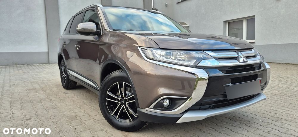 Mitsubishi Outlander 2.0 2WD Diamant Edition - 1