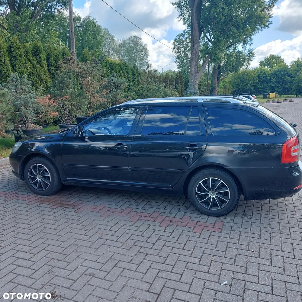 Skoda Octavia 1.6 Ambition - 1