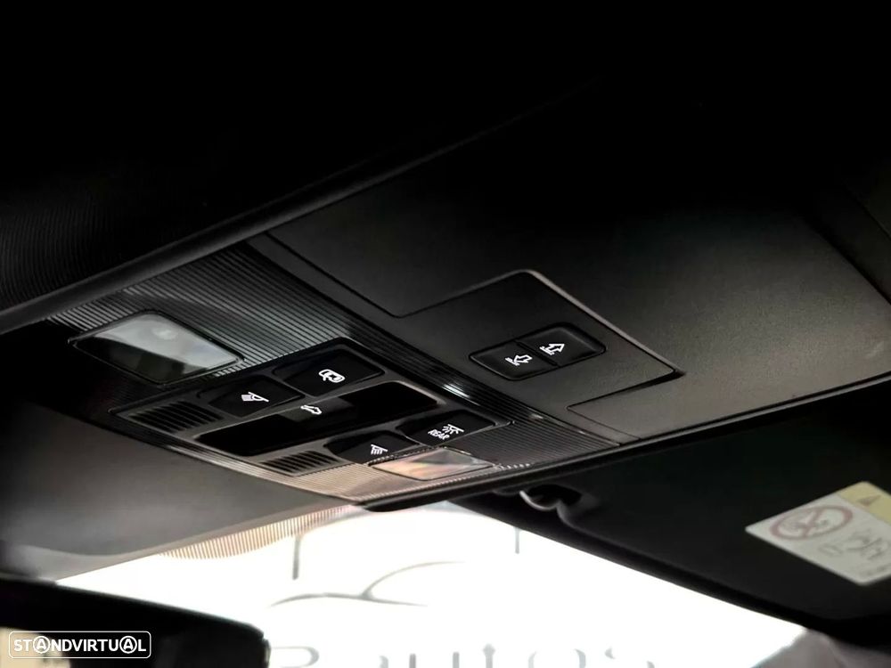 VW Golf Variant 2.0 TDi GTD DSG - 23