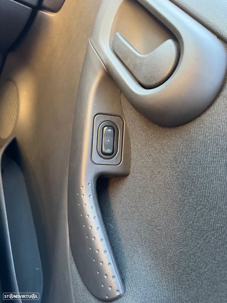 Opel Corsa 1.3 CDTi Silver Plus - 27