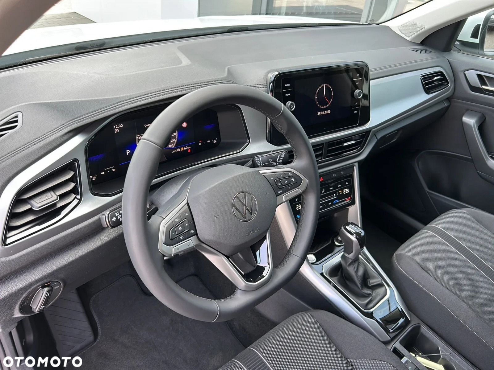 Volkswagen T-Roc - 5