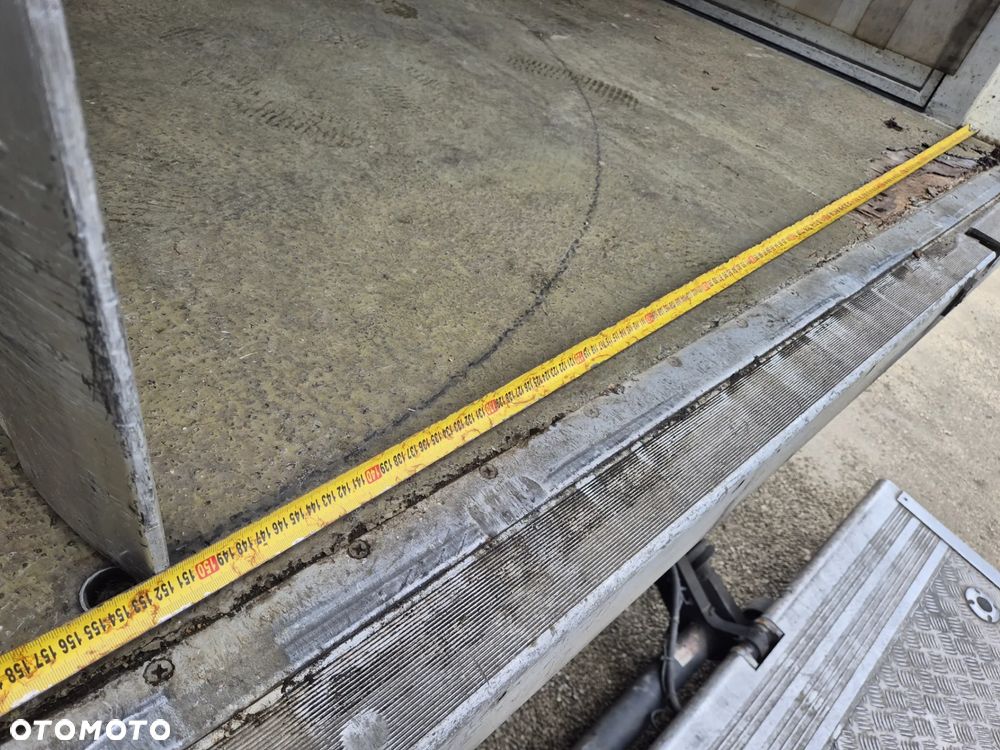 Chłodnia Mroźnia 8 palet, 4.5m , 2 komory, 2 parowniki, zasilanie stacjonarne na prąd, stan bdb! - 33