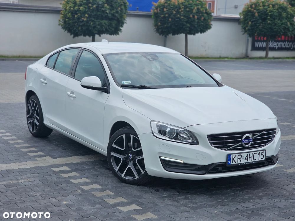 Volvo S60 T3 Drive-E Momentum - 22
