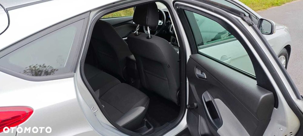 Ford Focus - 12
