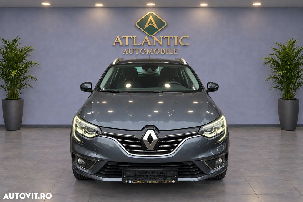 Renault Megane 2017 photo 2