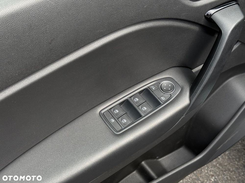 Renault Captur TCe Mild Hybrid 140 EDC GPF TECHNO - 21