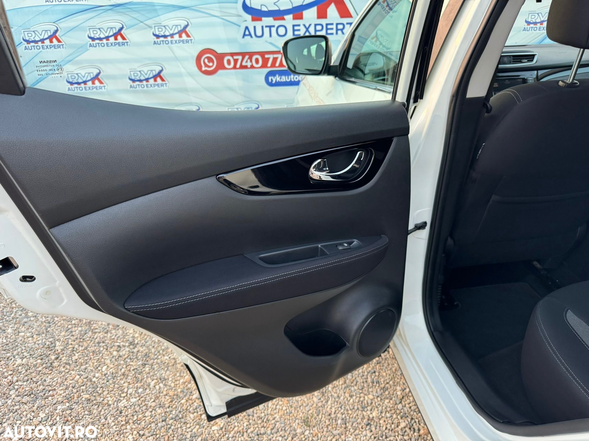 Nissan Qashqai 1.5 DCI N-CONNECTA - 15
