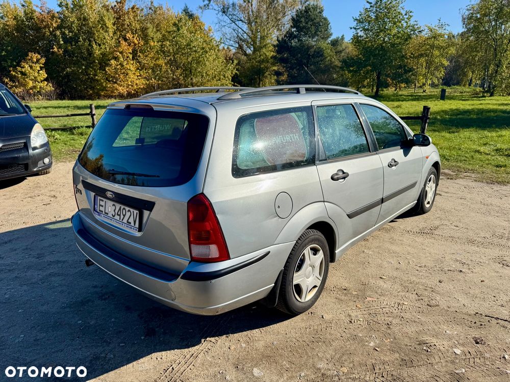Ford Focus 1.6 X100 - 7